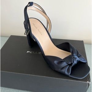 NWT - Pelle Moda silk satin Navy blue special occasion sandals.